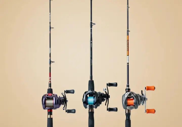 Showcase display of three recommended saltwater spinning rod and reel combos suitable for beginner anglers.